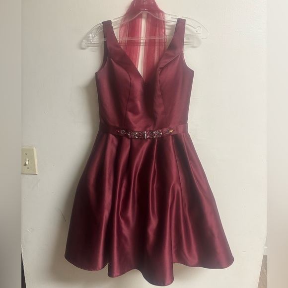 May Queen Burgundy V-Neck Mini Dress - Picture 3 of 4